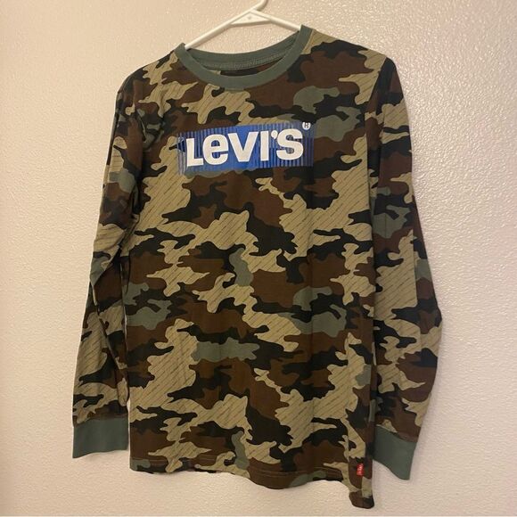 Levi’s Camo Box Tab Longsleeve Tee Shirt Green unisex youth boys cotton XL 13-15 - Picture 2 of 9